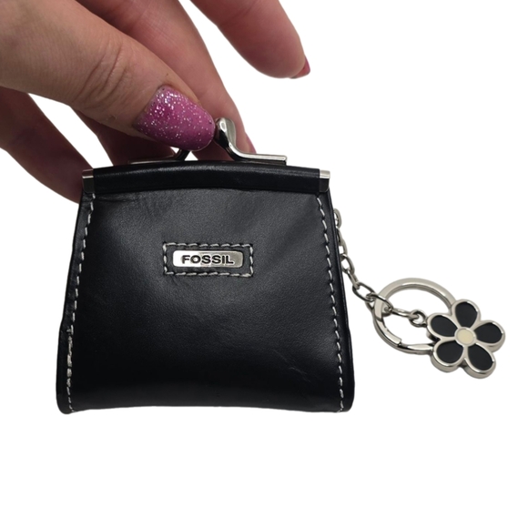 Vintage Fossil Mini Black Leather Coin Purse Kisslock Daisy Charm - Picture 2 of 10
